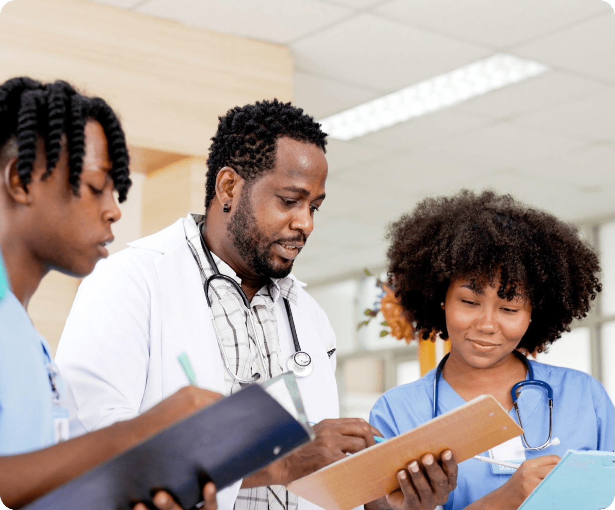Wise Medical recruiter meeting with a clinician
